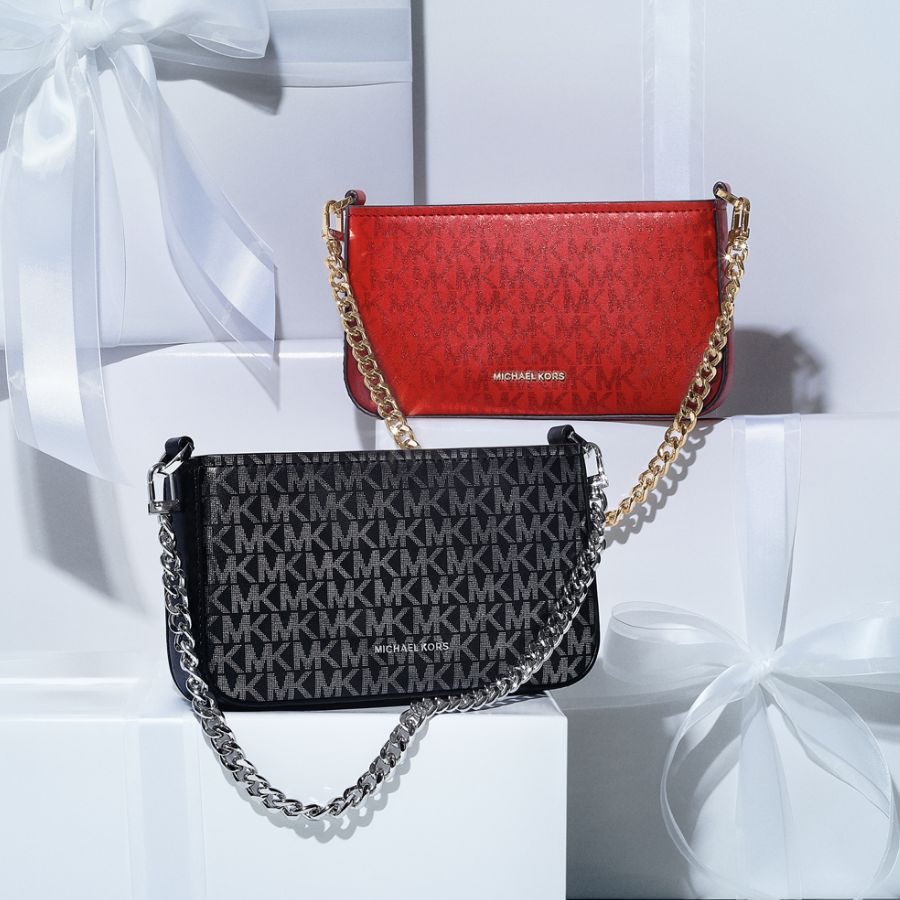 signature logo shoulder bags