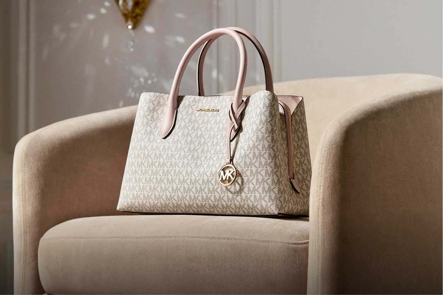 Nuevas ofertas de outlet en artículos de diseño | Michael Kors [US]