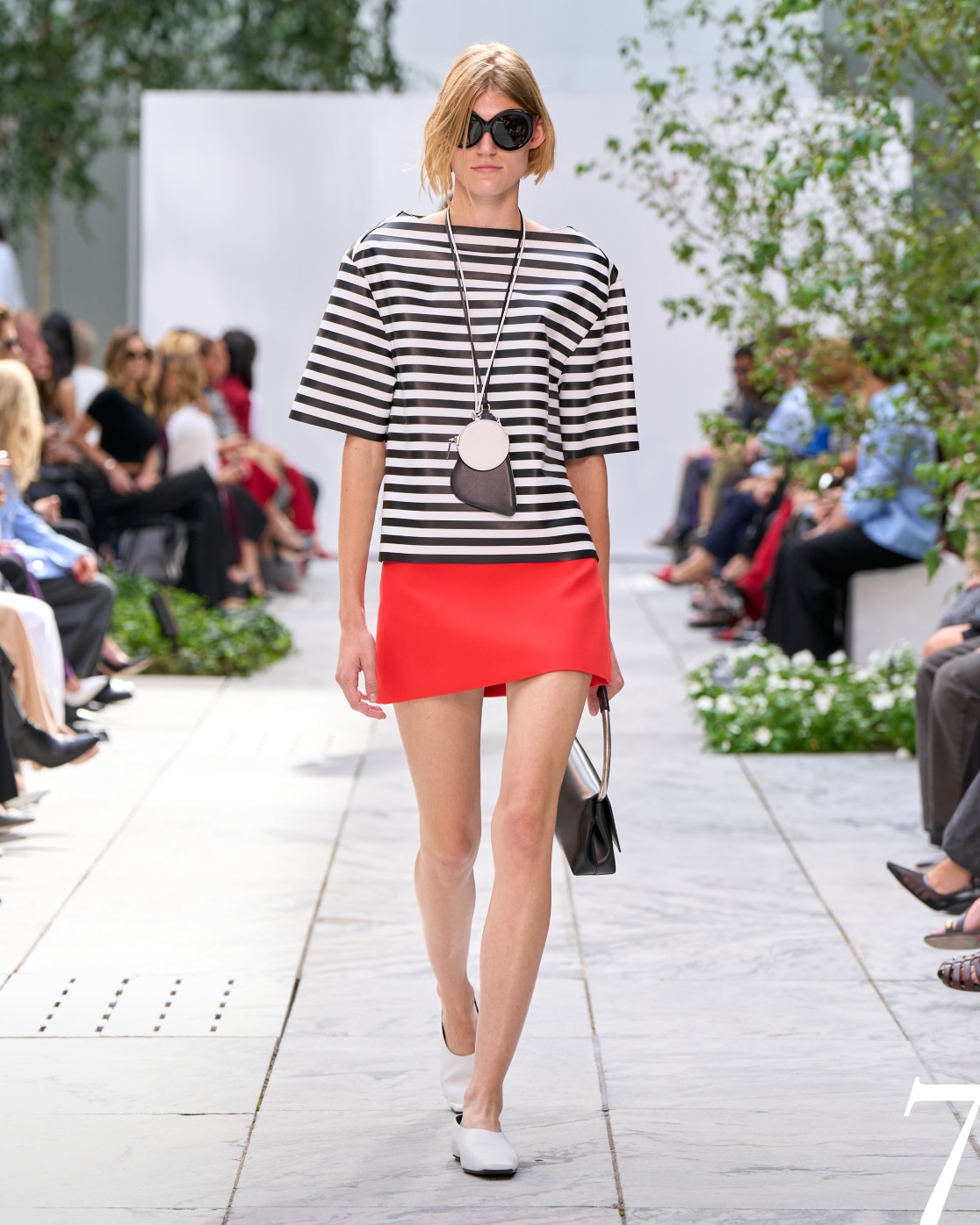 7 mini skirts