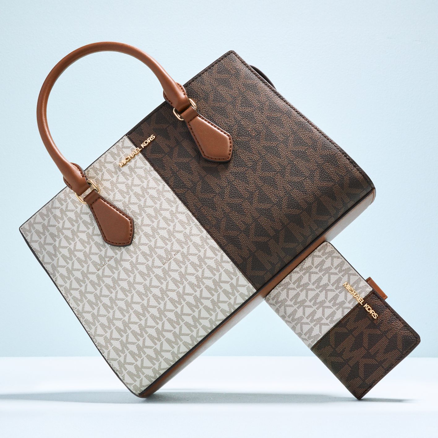 sac à main et portefeuille à logo Signature divisé