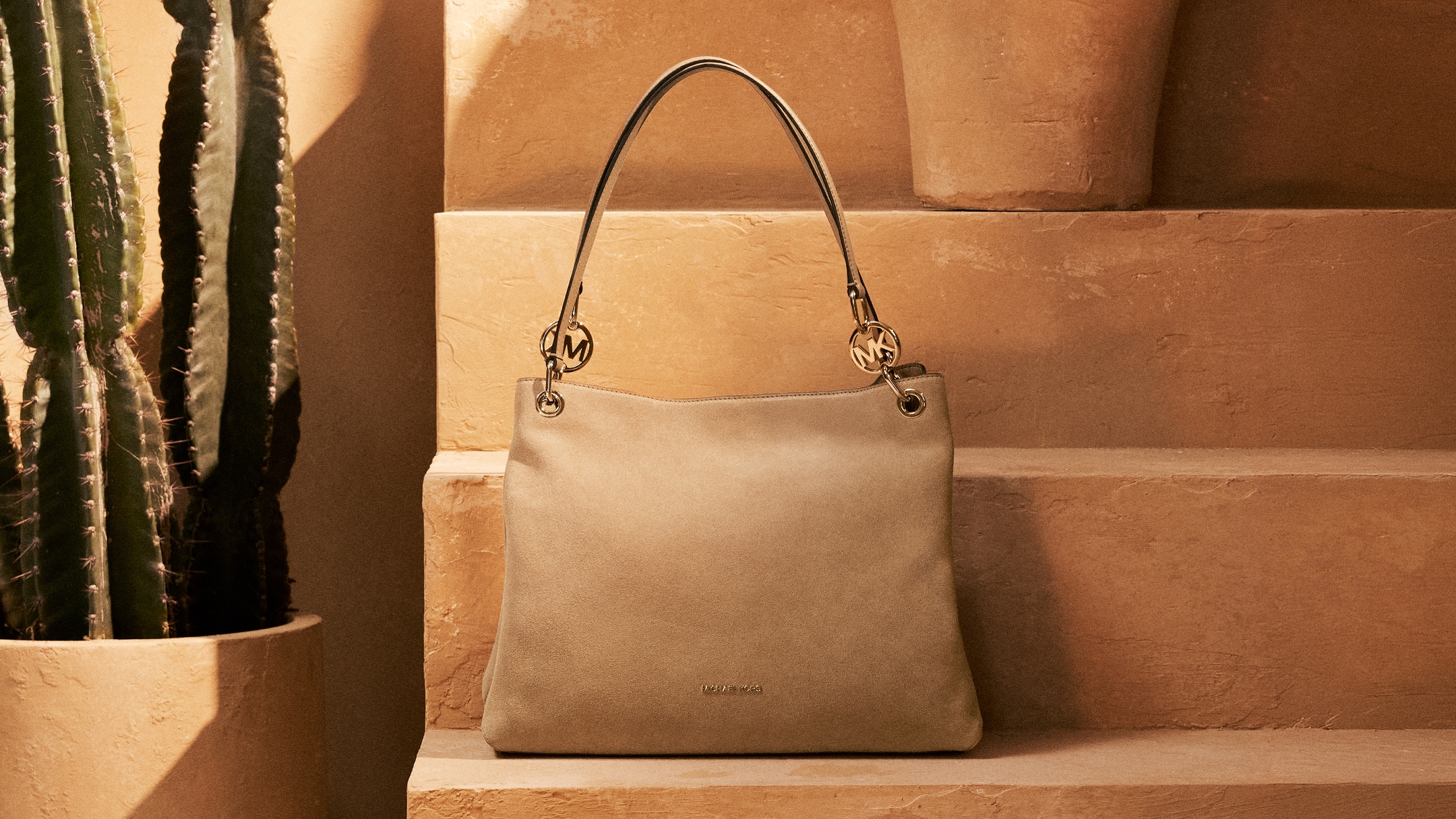 christina tote