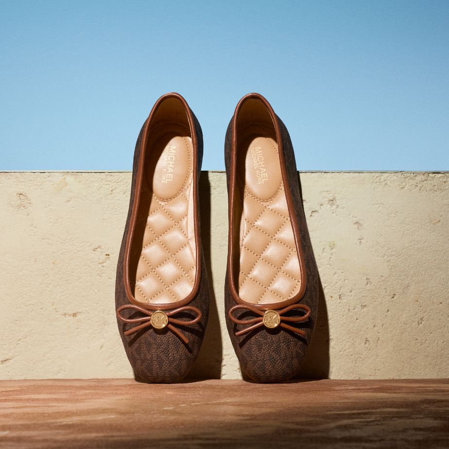 brown signature print flats