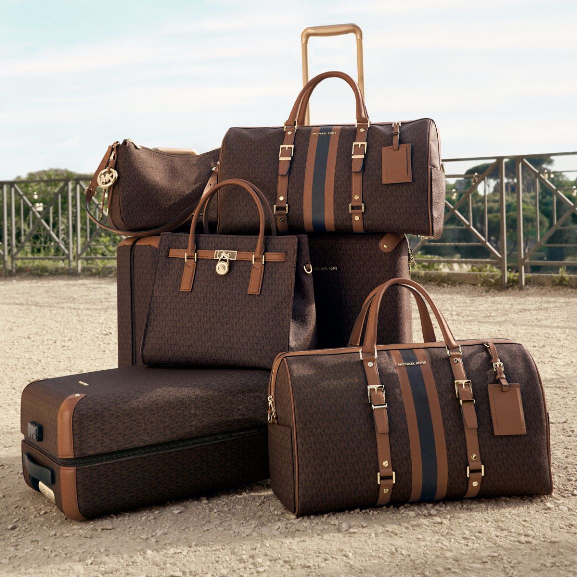 signature luggage and travel bags