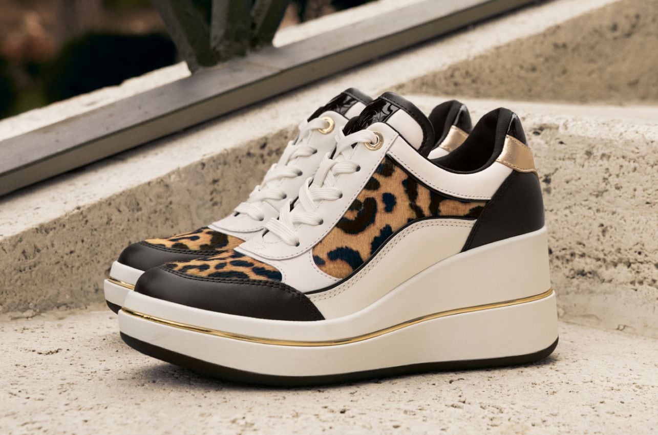 靴 Micheal Kors shoes Michael Kors Poppy Lace Up Shoes Trainers Size 9 | eBay