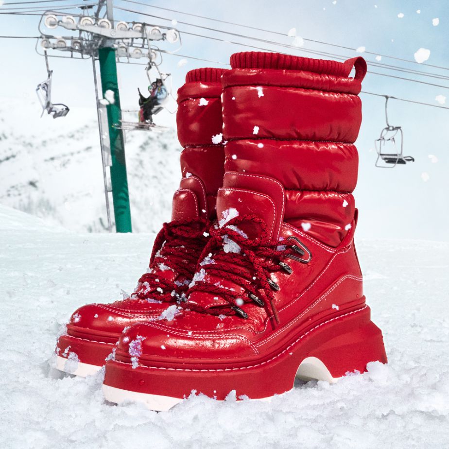 botas de invierno en tono rojo