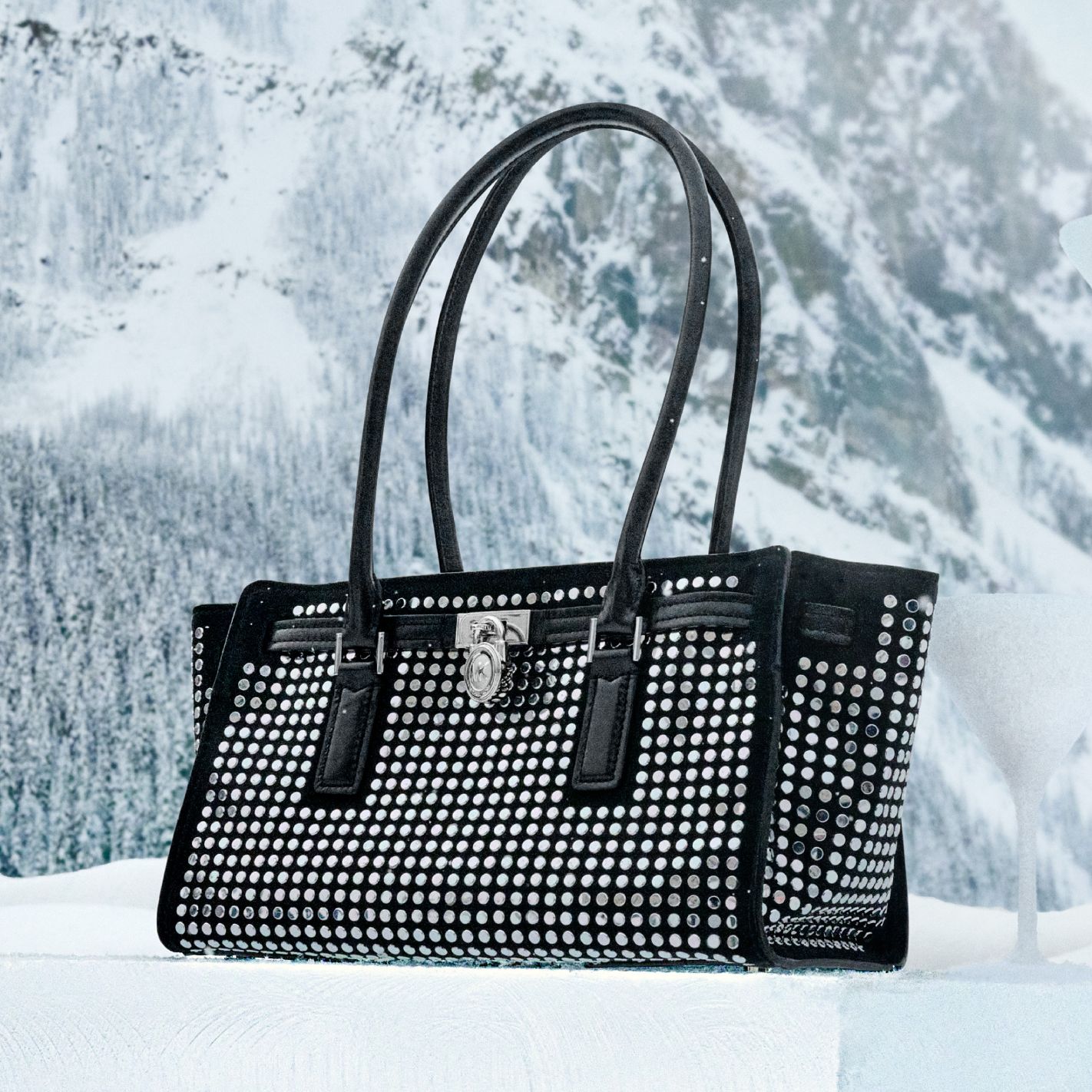 sac &agrave; &eacute;paule argent&eacute; &agrave; clous