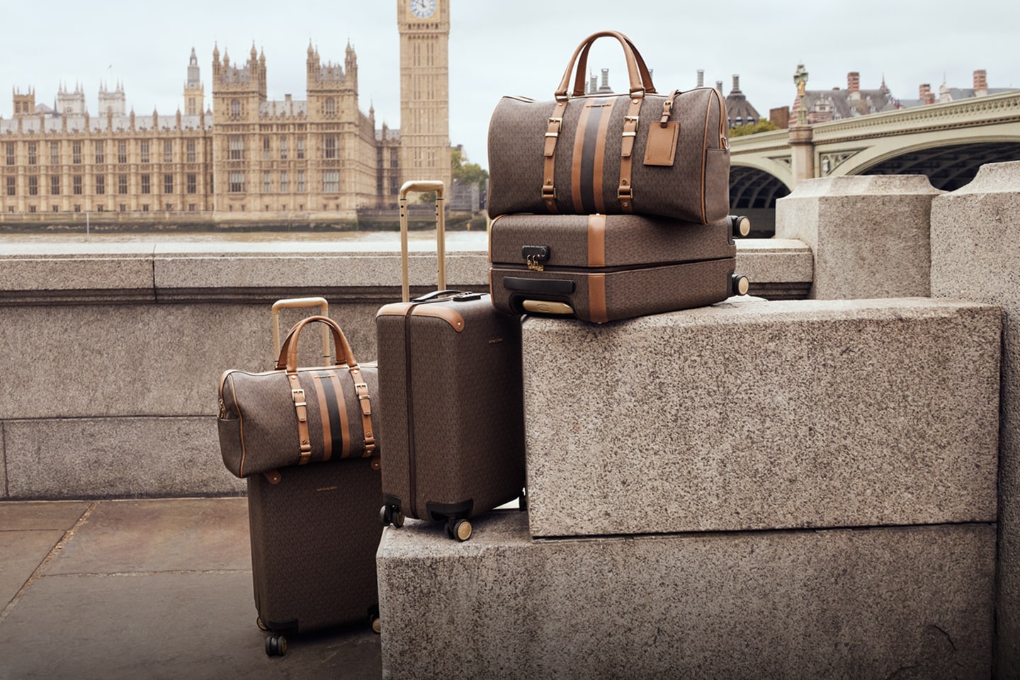 sacs de voyage signature, bagages et sacs de voyage