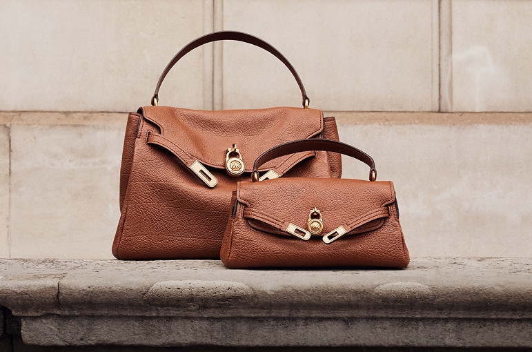 two sizes of hamilton handbag