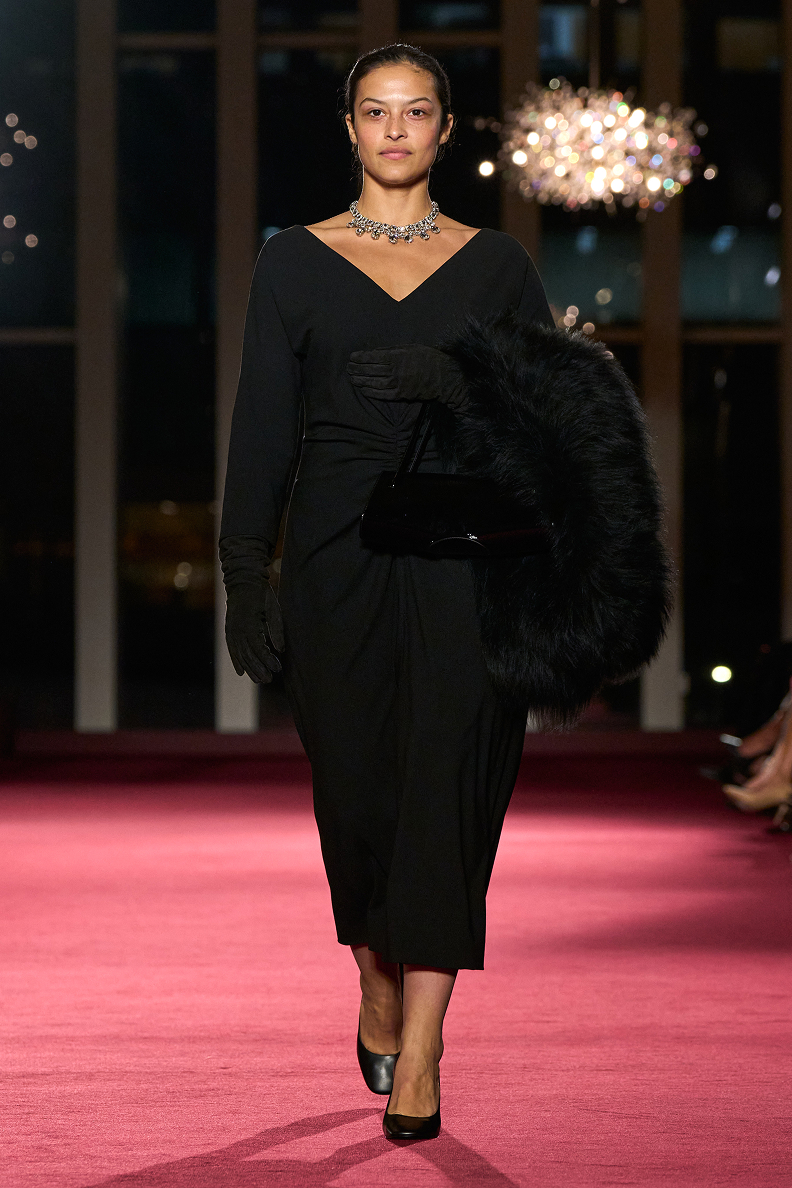 model in collection clothing