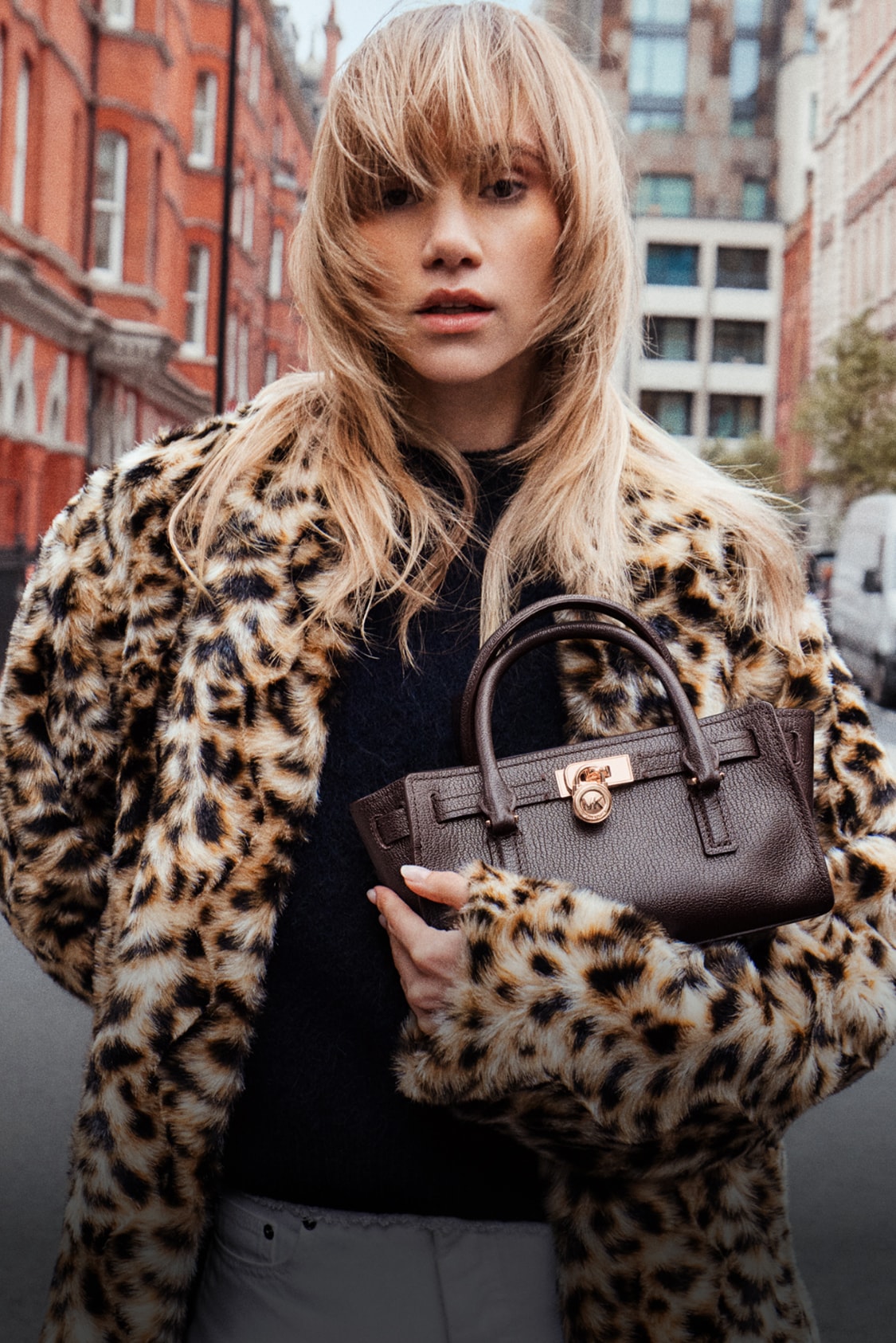 Michael Kors USA: Designer Handbags, Clothing, Menswear, Watches