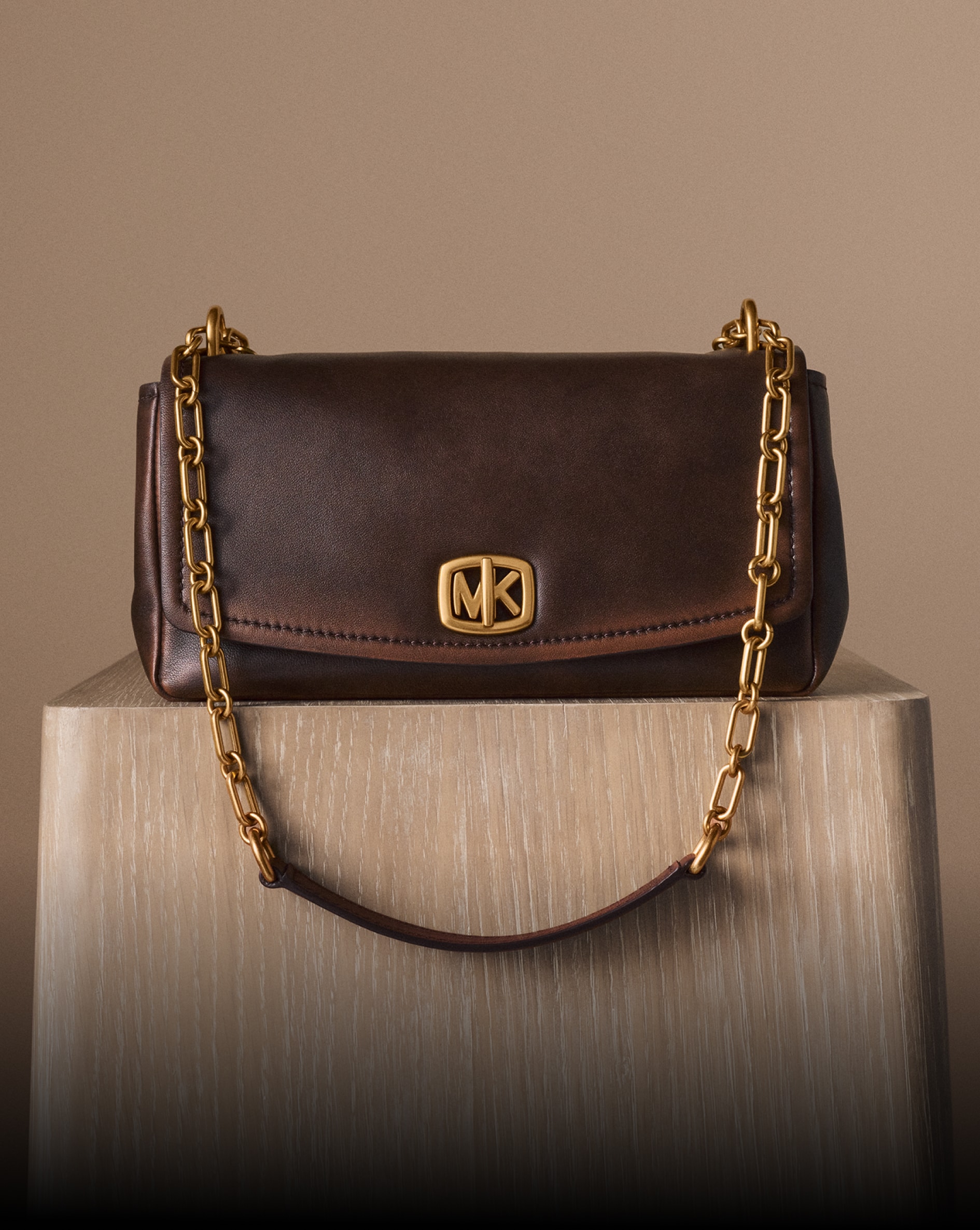 Icon Handbags Image