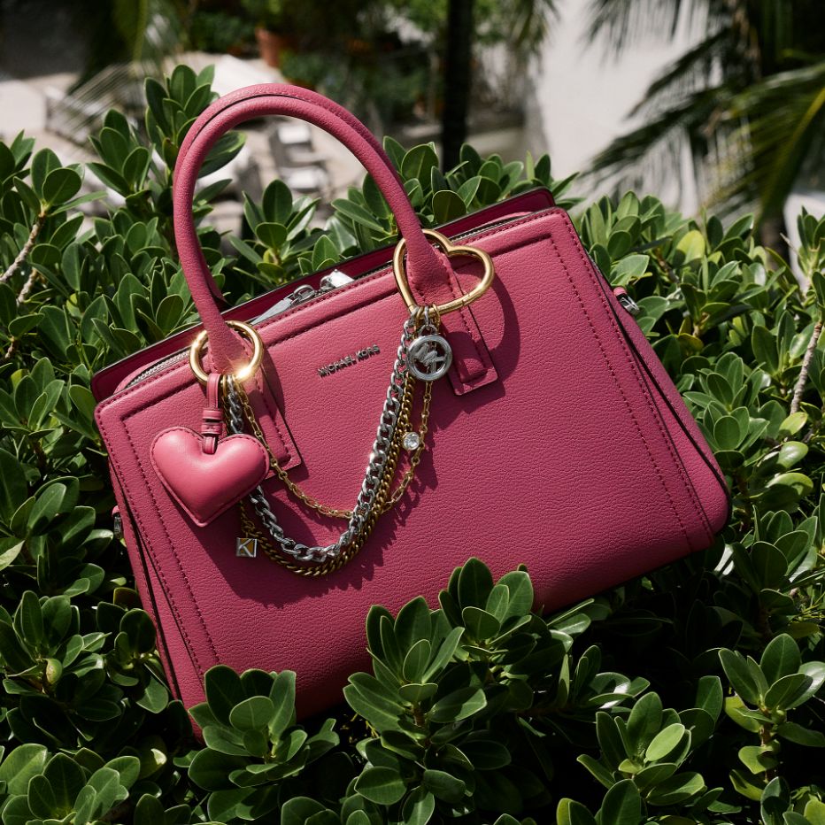 pink handbag