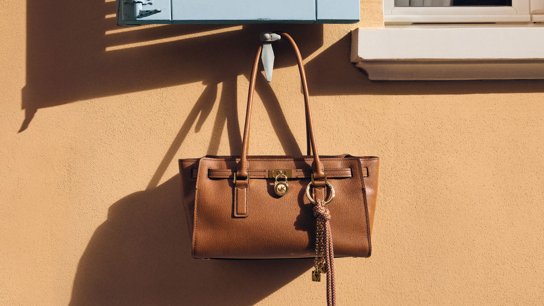 brown hamilton moderne shoulder bag