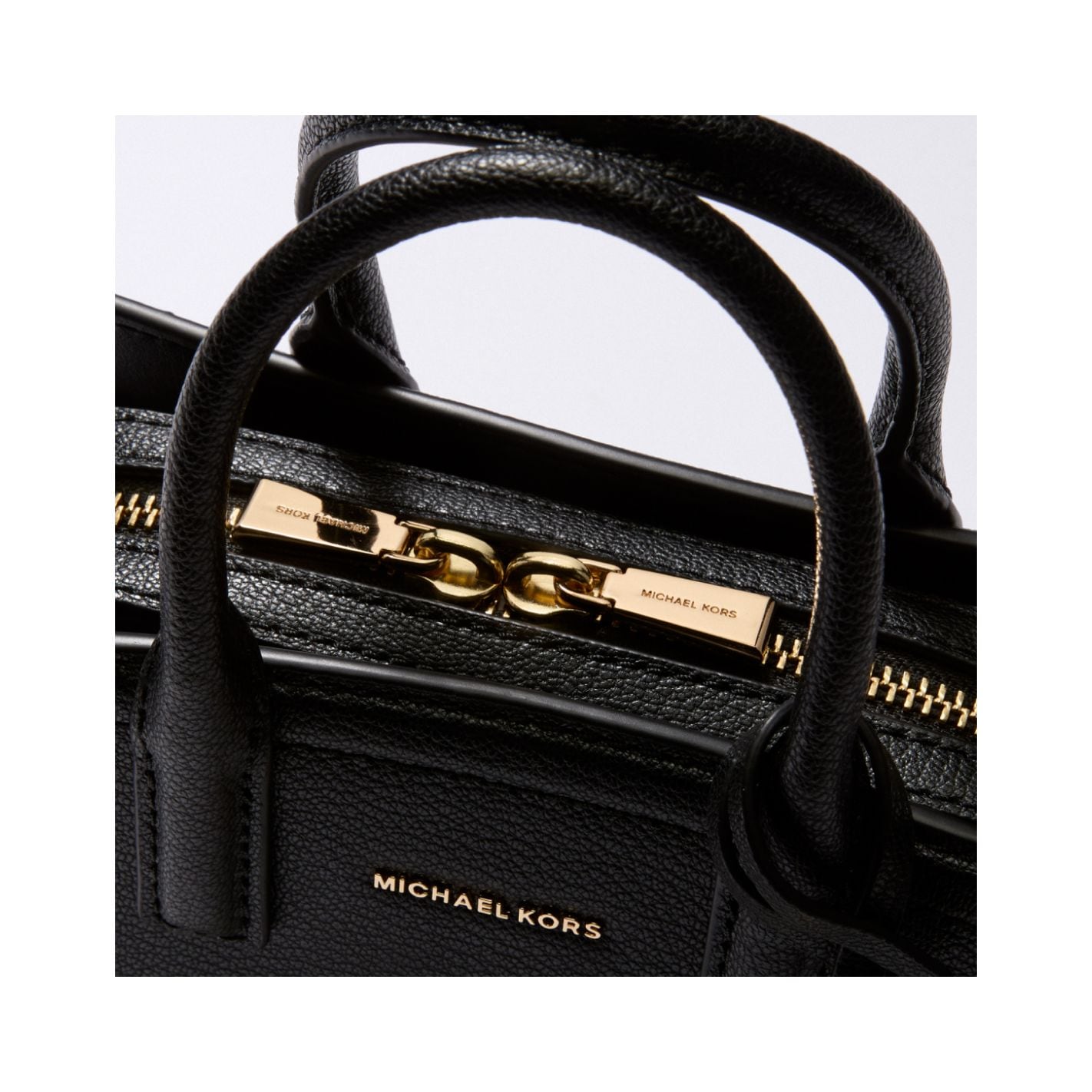 laila handbag details